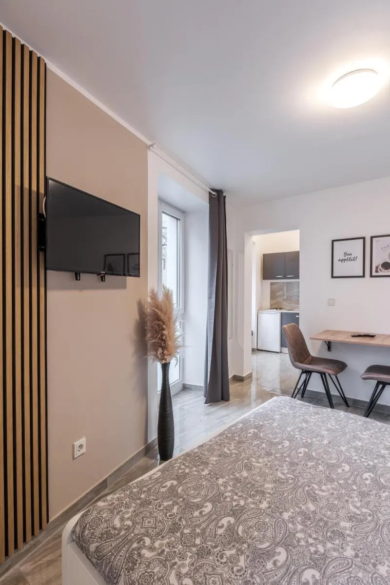 Image 4 of Apartments Cologne