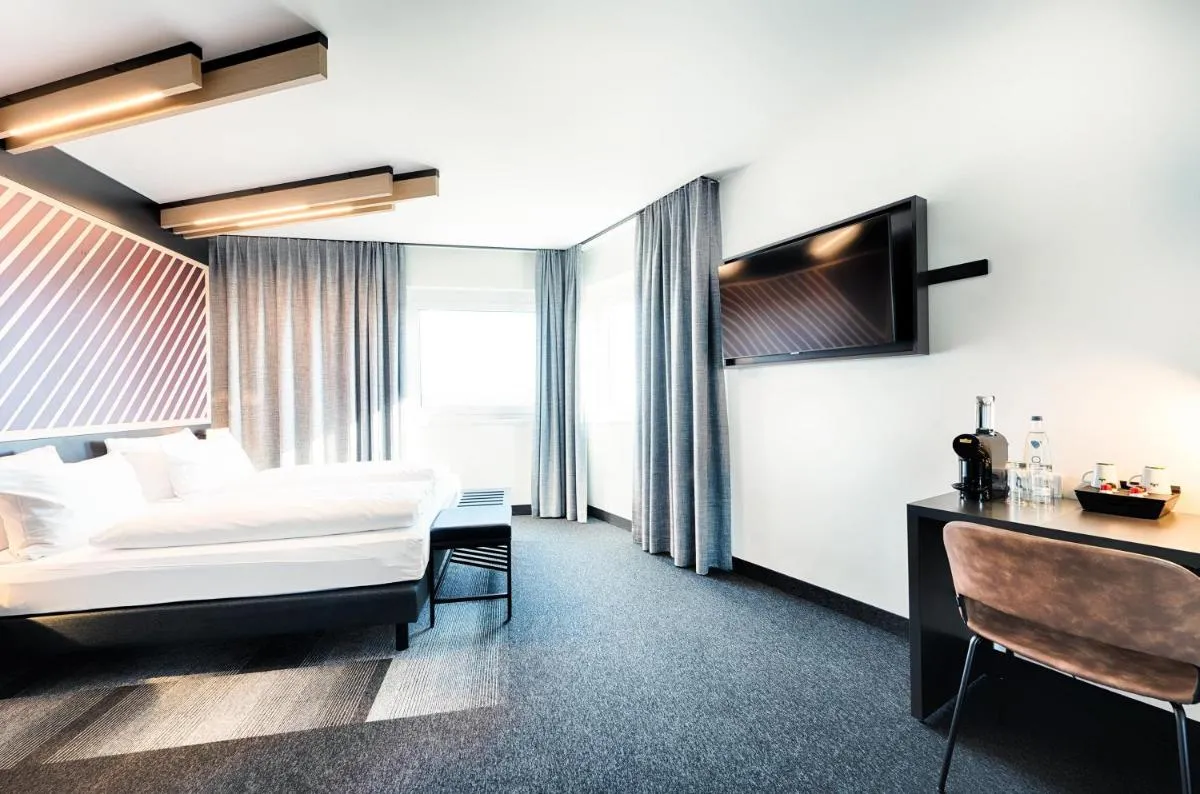 Image 2 of B&B Hotel Köln-City