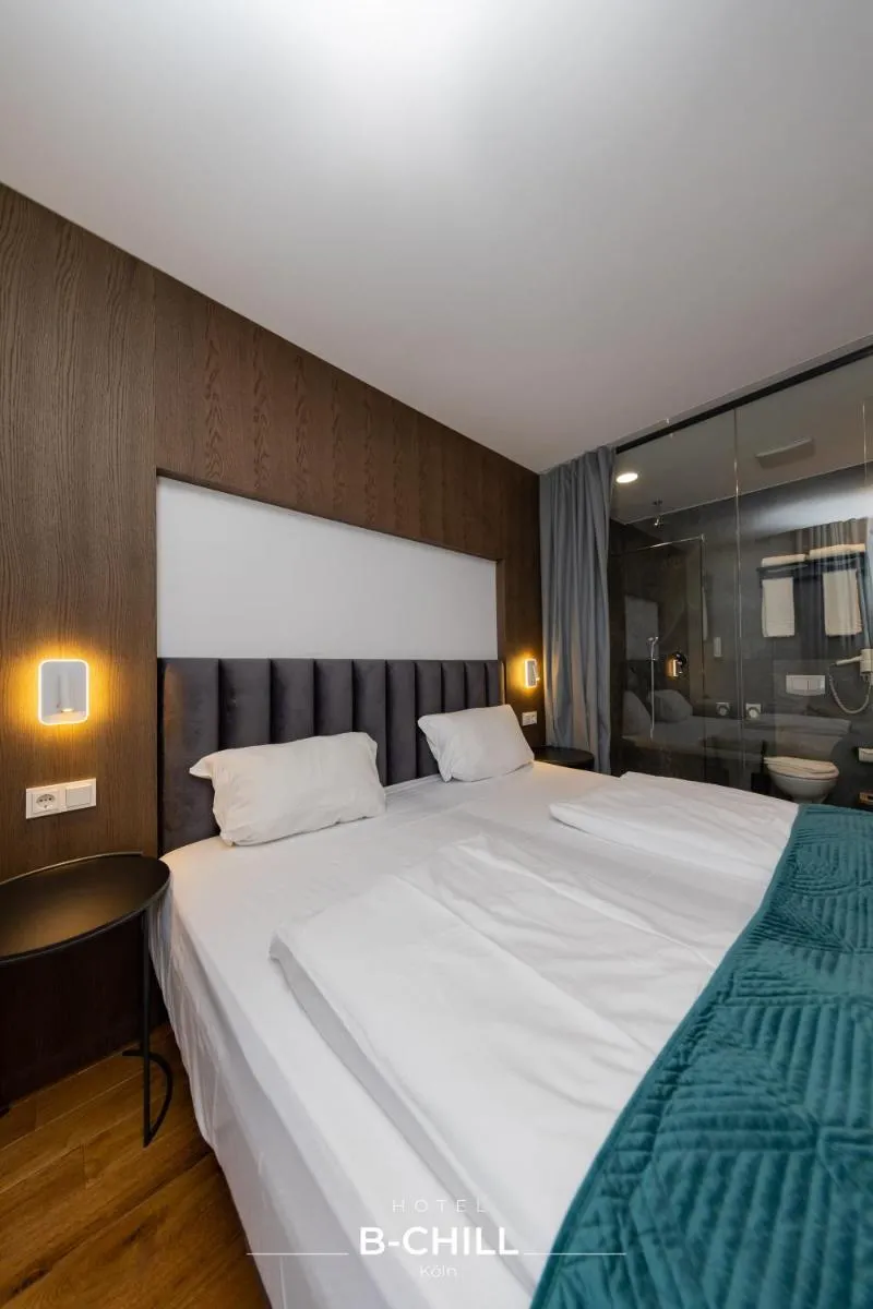 Image 6 of B-Chill Cologne