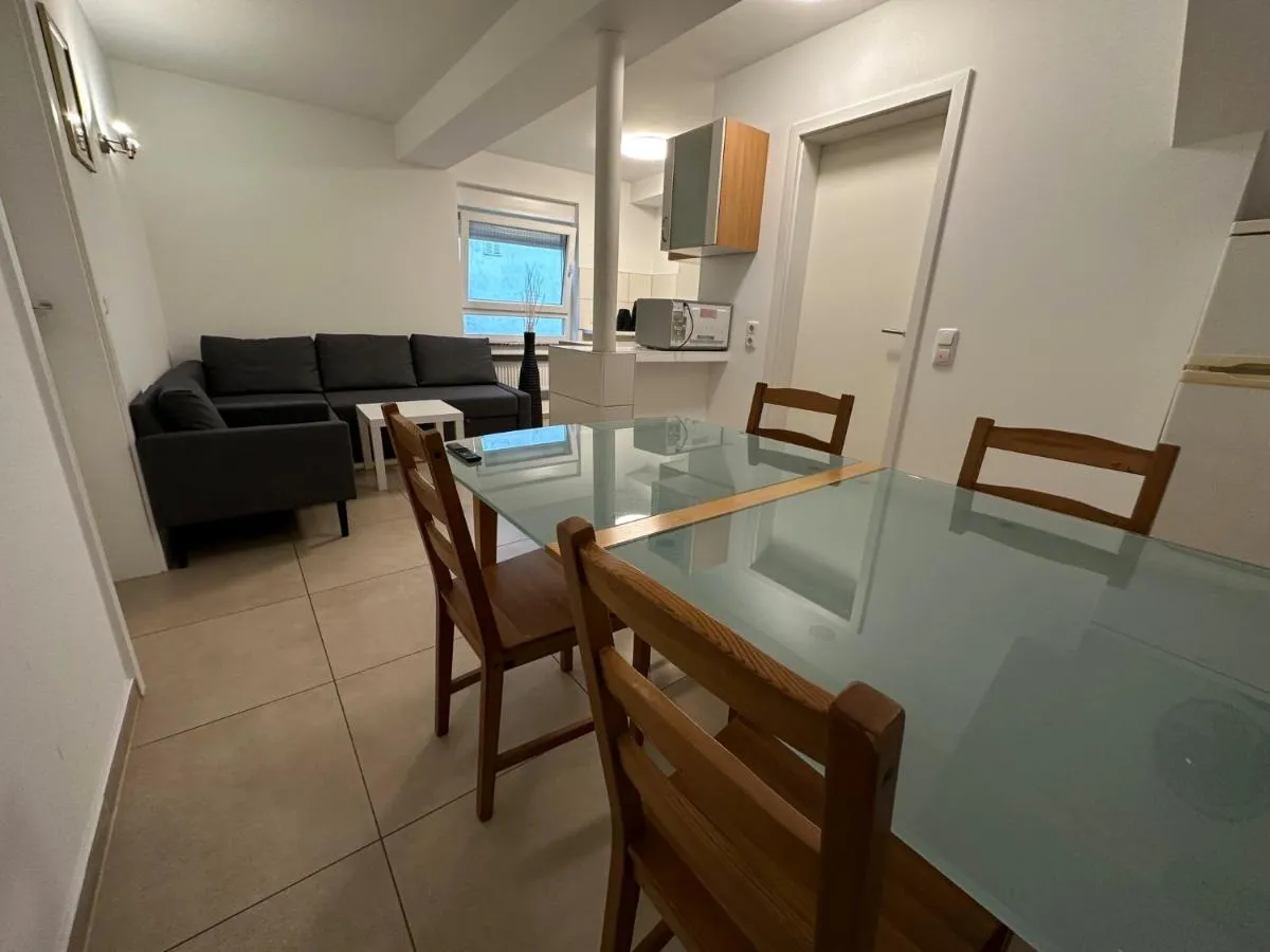 Image 3 of Best Cologne