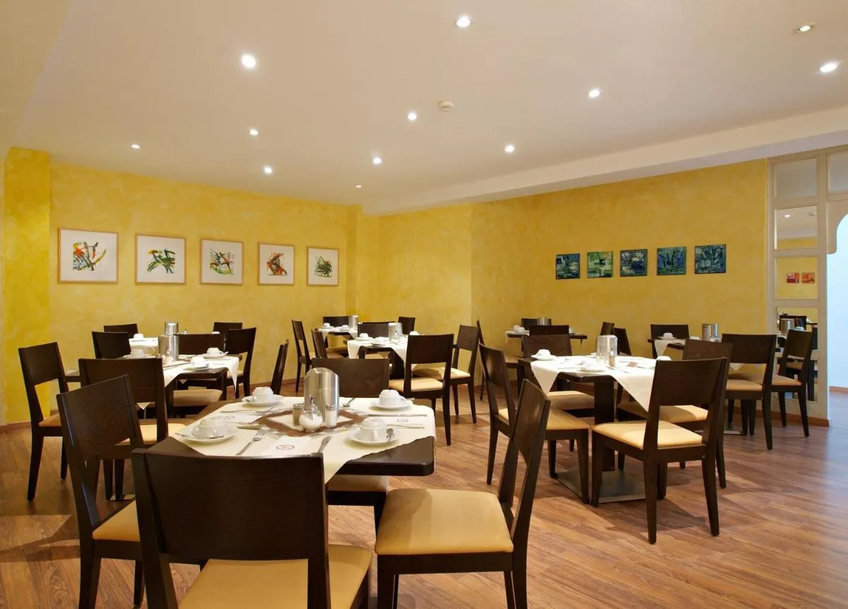 Image 3 of Callas am Dom