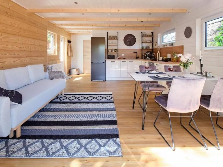 Image 2 of Chalet in Köln – Tinyhouse