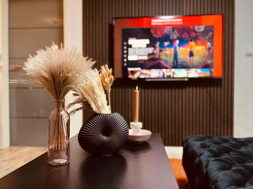 Image of Cologne LUXE Living: Opulent Elegance Unleashed