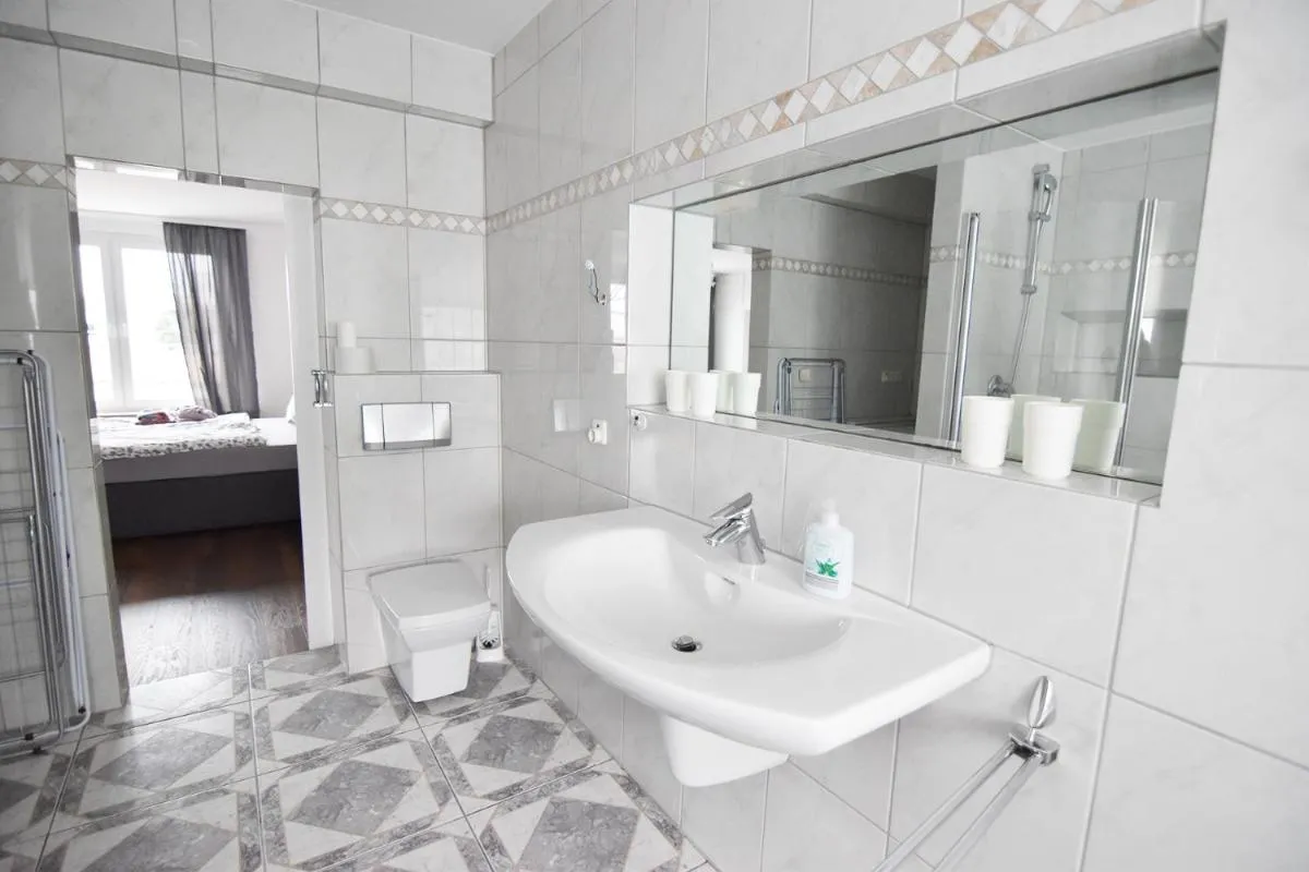 Image 2 of Dorya am Ring