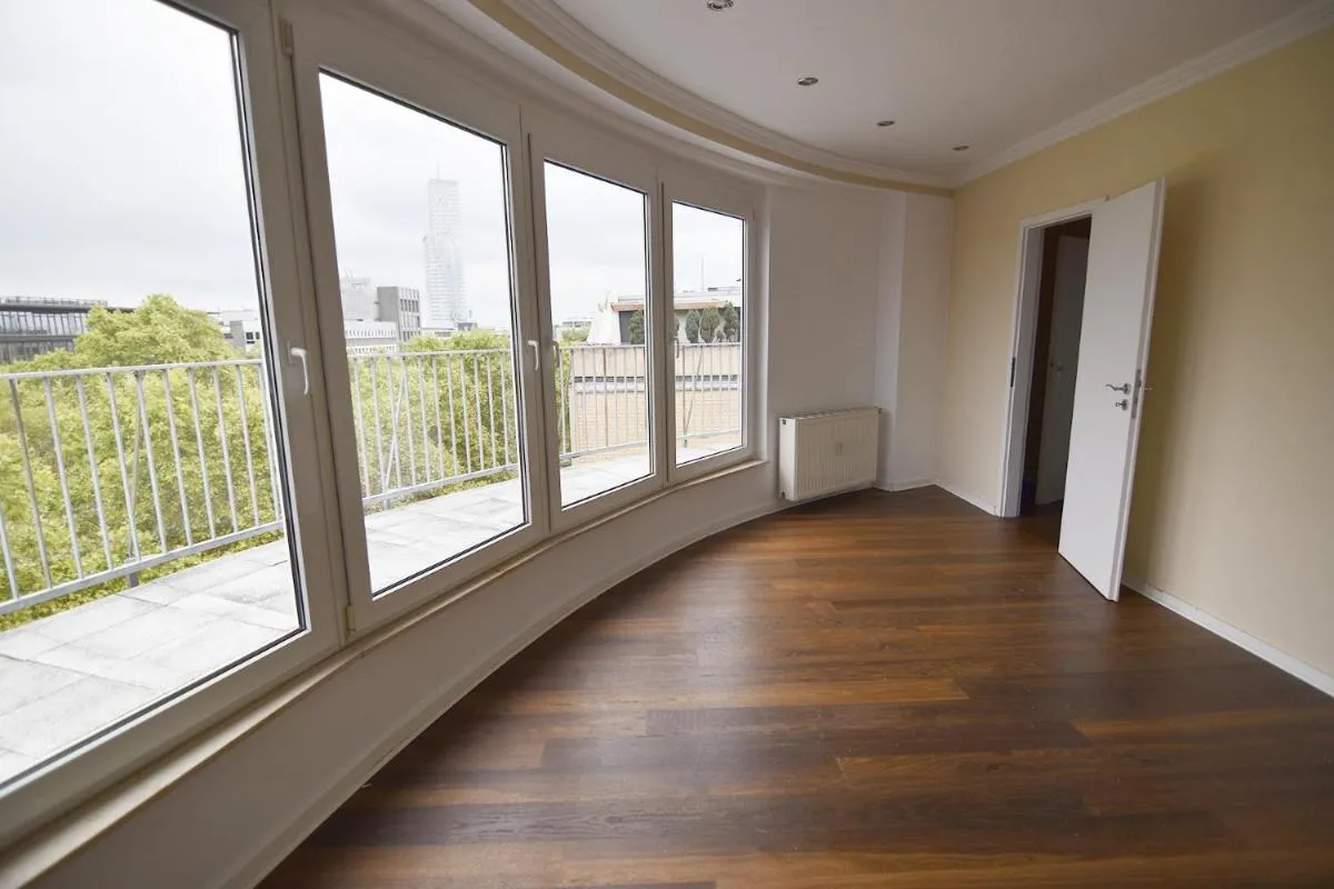 Image 5 of Dorya am Ring