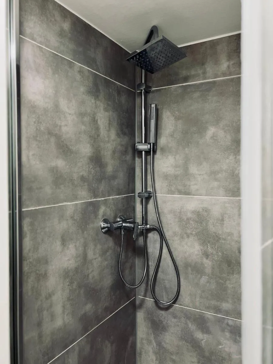 Image 4 of Elysian Apartment – 2 Parkplätze – 1min Bus & Bahn – St-Elisabeth Krankenhaus – Lindenthaler Tierpark – Neu Renoviert & Perfekte Lage