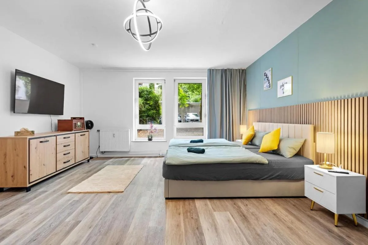 Image 4 of Exklusive Suite – Zentral in der Kölner Südstadt – Kostenloser Privatparkplatz – Perfekt für bis zu 7 Gäste – Smart Home