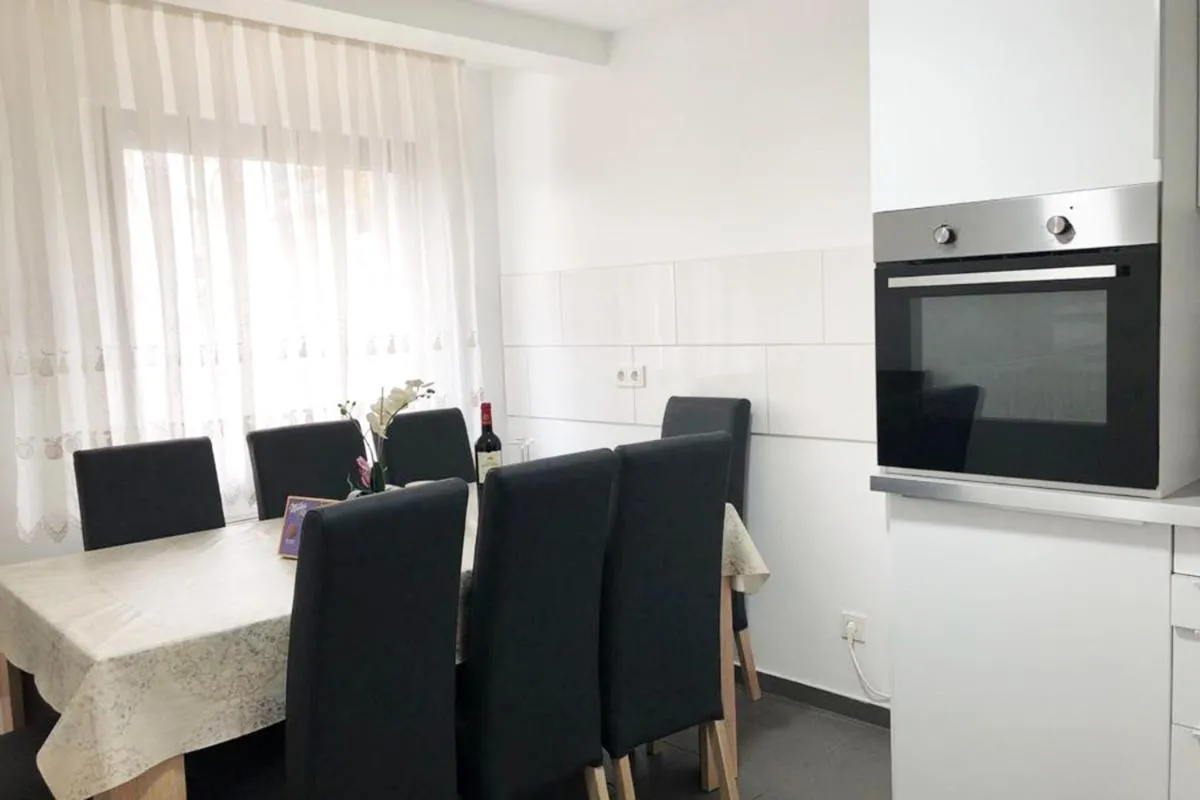 Image 3 of Ferienhaus Köln