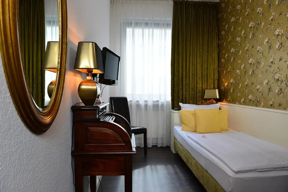 Image 2 of Hotel Domspitzen