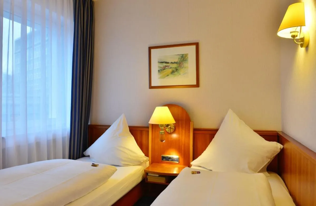 Image 2 of Hotel Ilbertz Garni