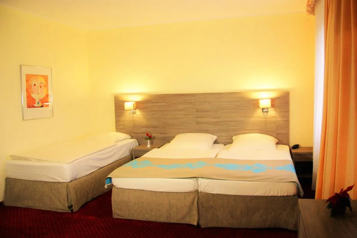 Image 1 of Hotel Lorien