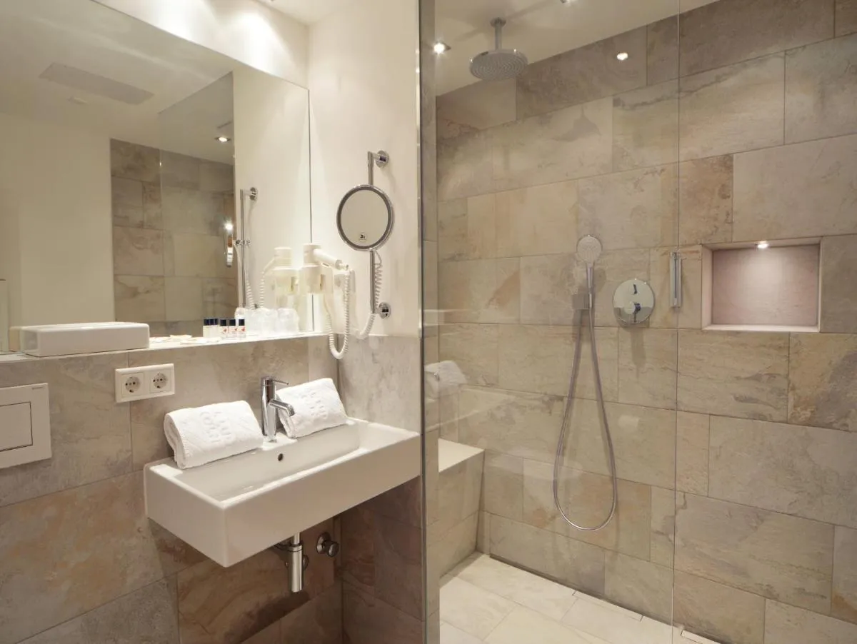 Image 2 of Hotel Ludwig Superior