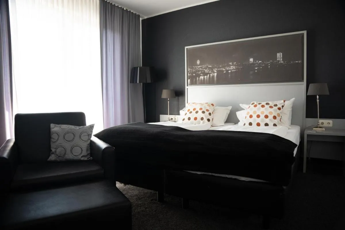 Image 1 of Hotel Medo Köln