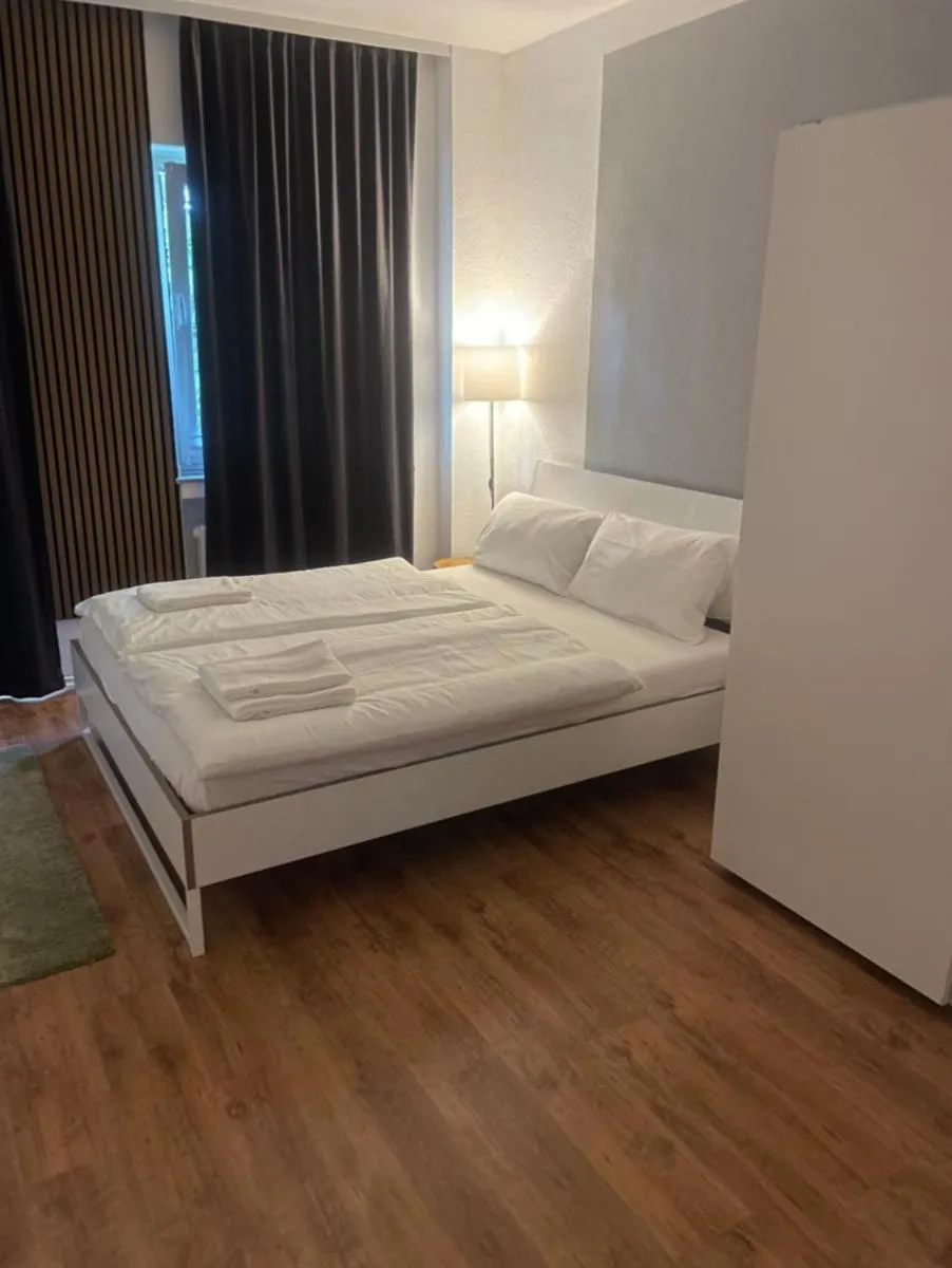 Image 4 of Köln Wohnung 4 min nähe von Hbf und Dom mit Garten ,Balkon & office