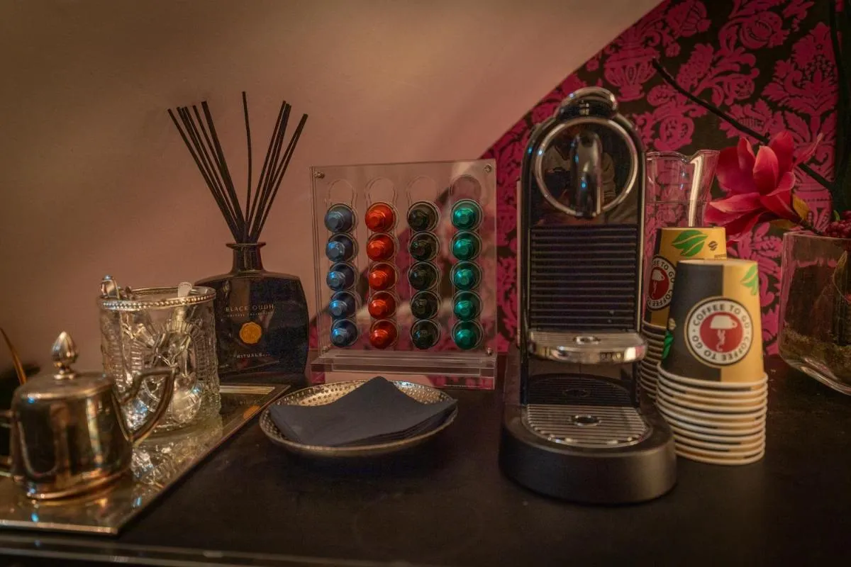 Image 3 of La Belle 10