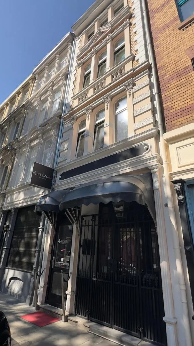 Image 4 of La Belle 10