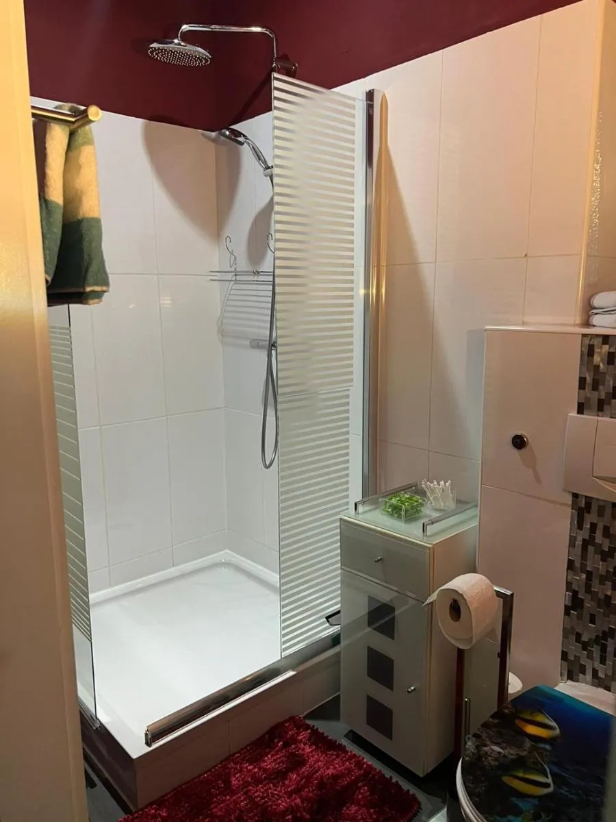 Image 6 of Luxury Gemütliche WOHNUNG in Eigelstein Köln