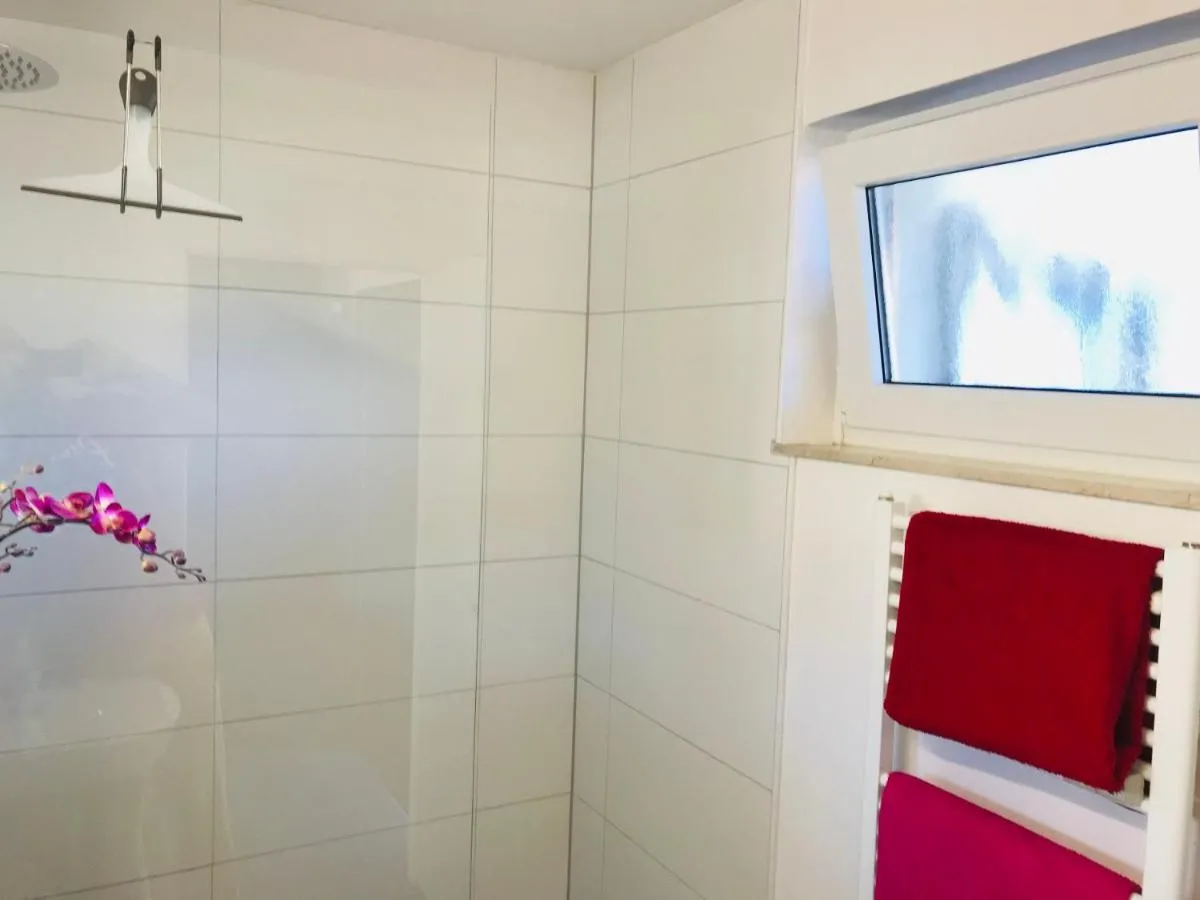 Image 2 of Messe Apartment am Rhein