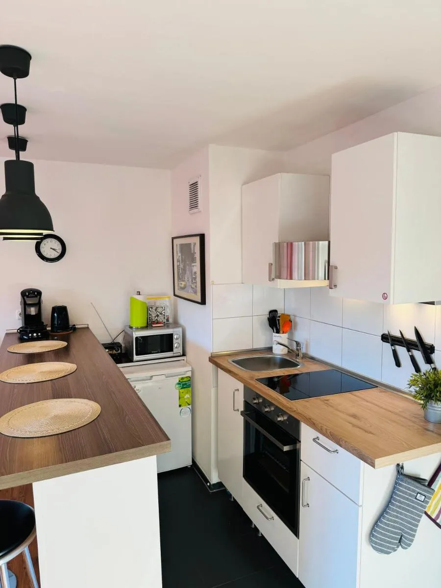 Image 5 of Messe Apartment am Rhein