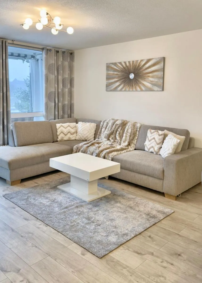 Image 3 of Modern Two-Bedroom apartment with Balcony in Cologne