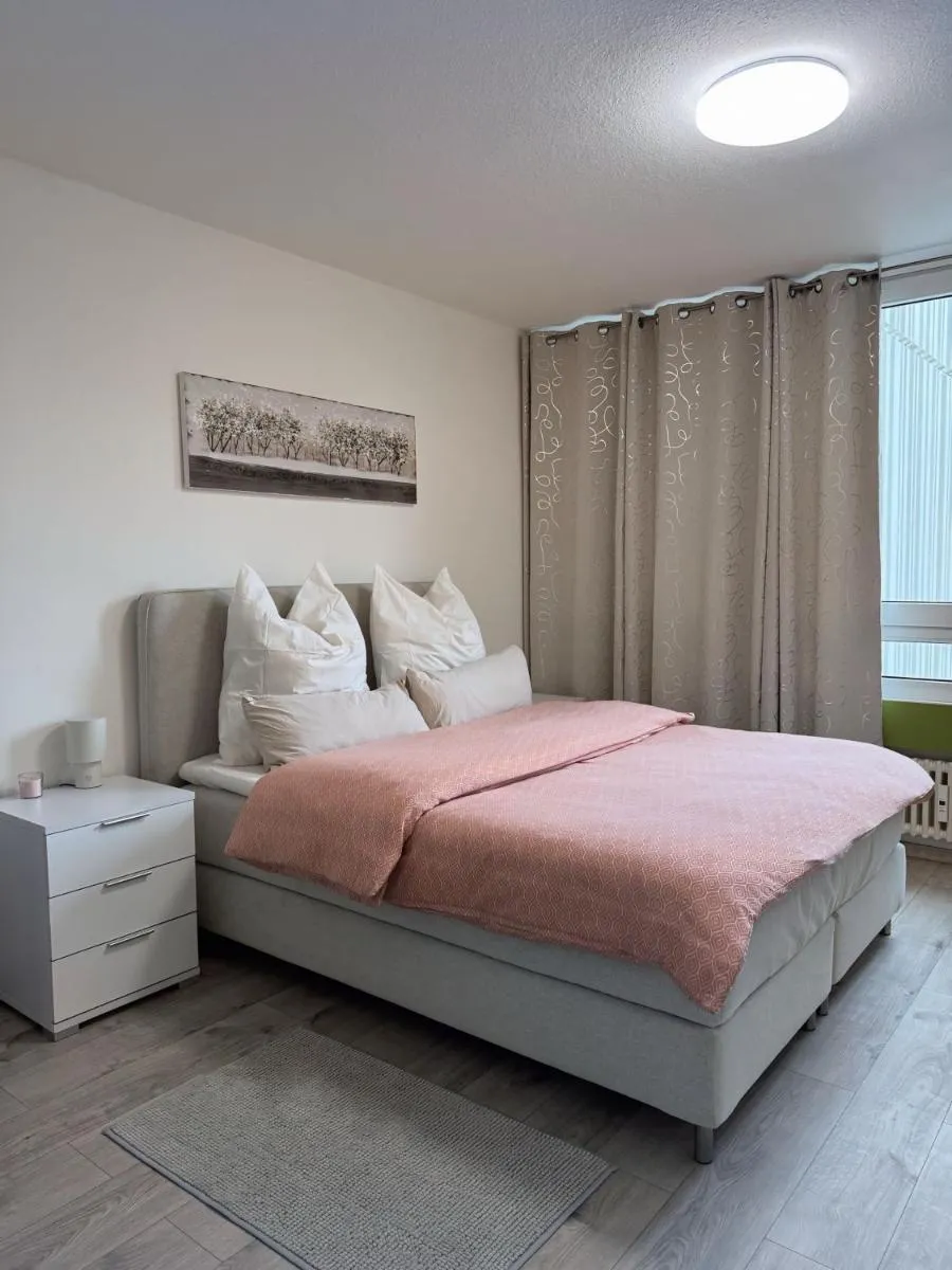 Image 6 of Modern Two-Bedroom apartment with Balcony in Cologne