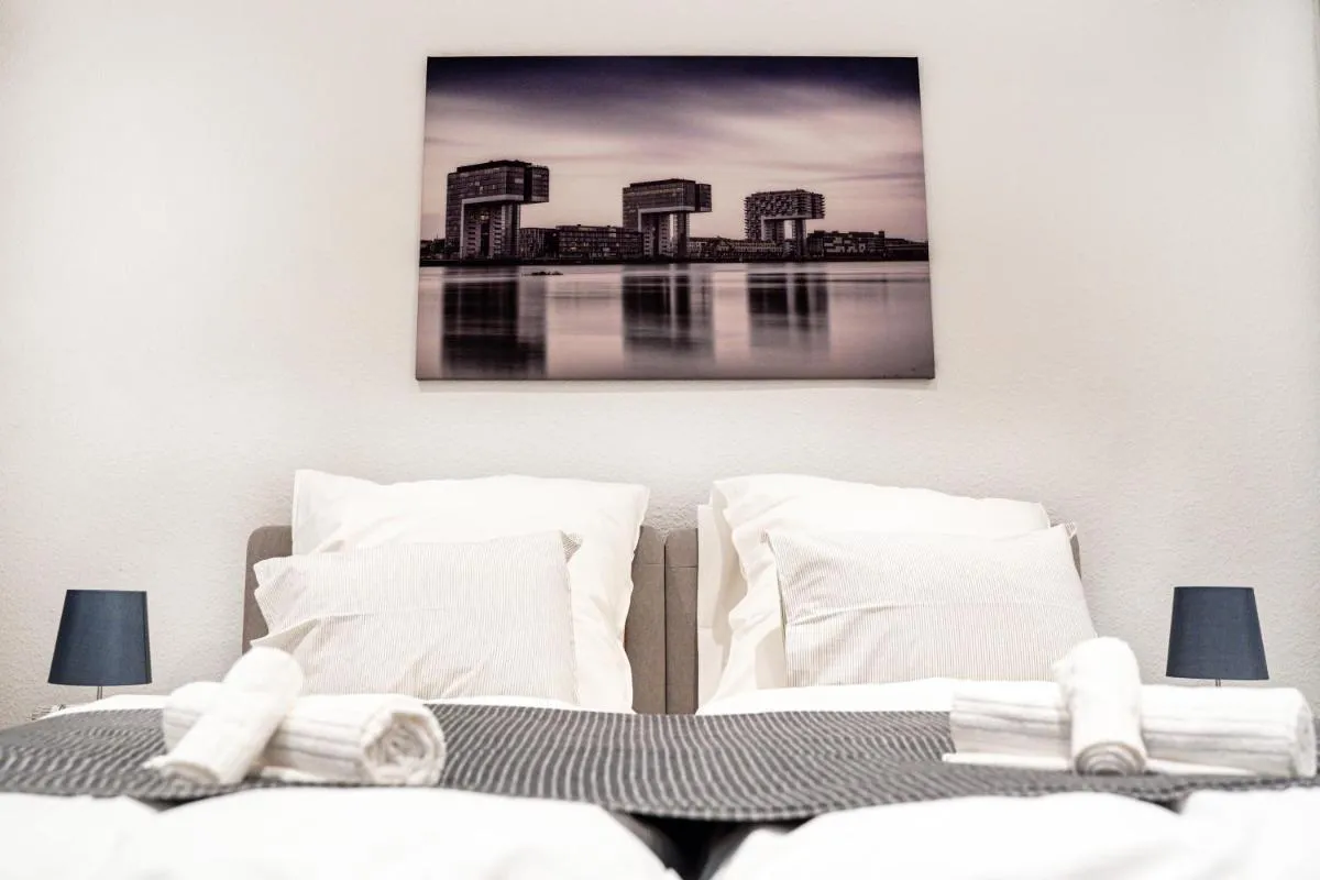 Image 2 of Modernes Apartment – Köln Innenstadt – 55″ Smart-TV