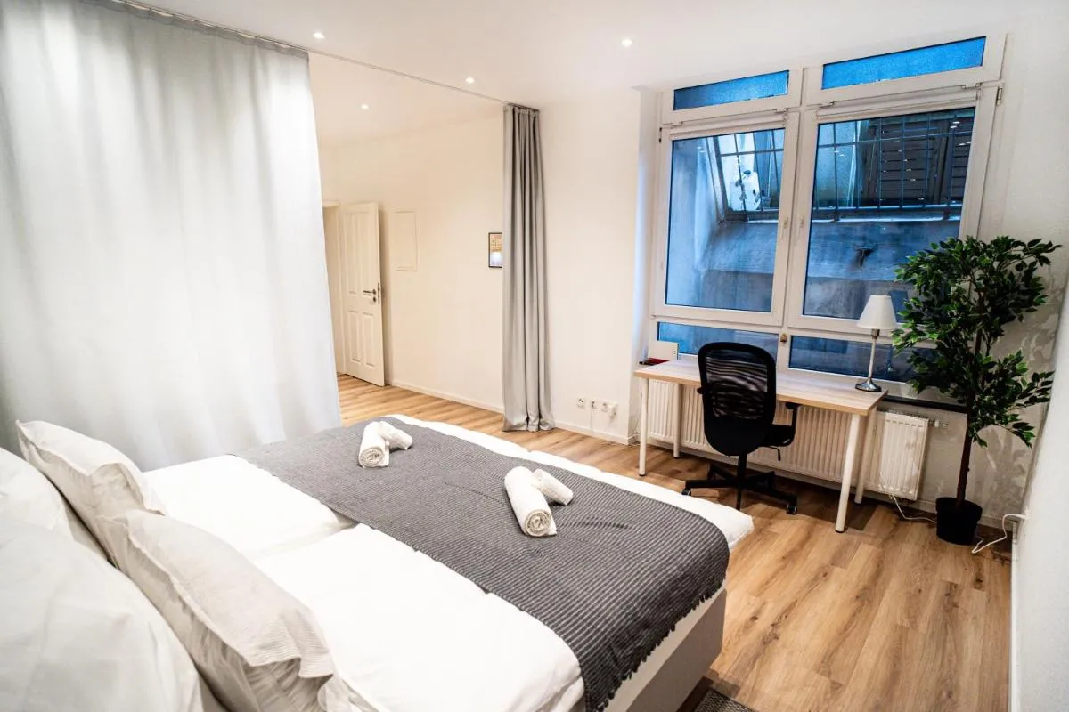 Image 5 of Modernes Apartment – Köln Innenstadt – 55″ Smart-TV