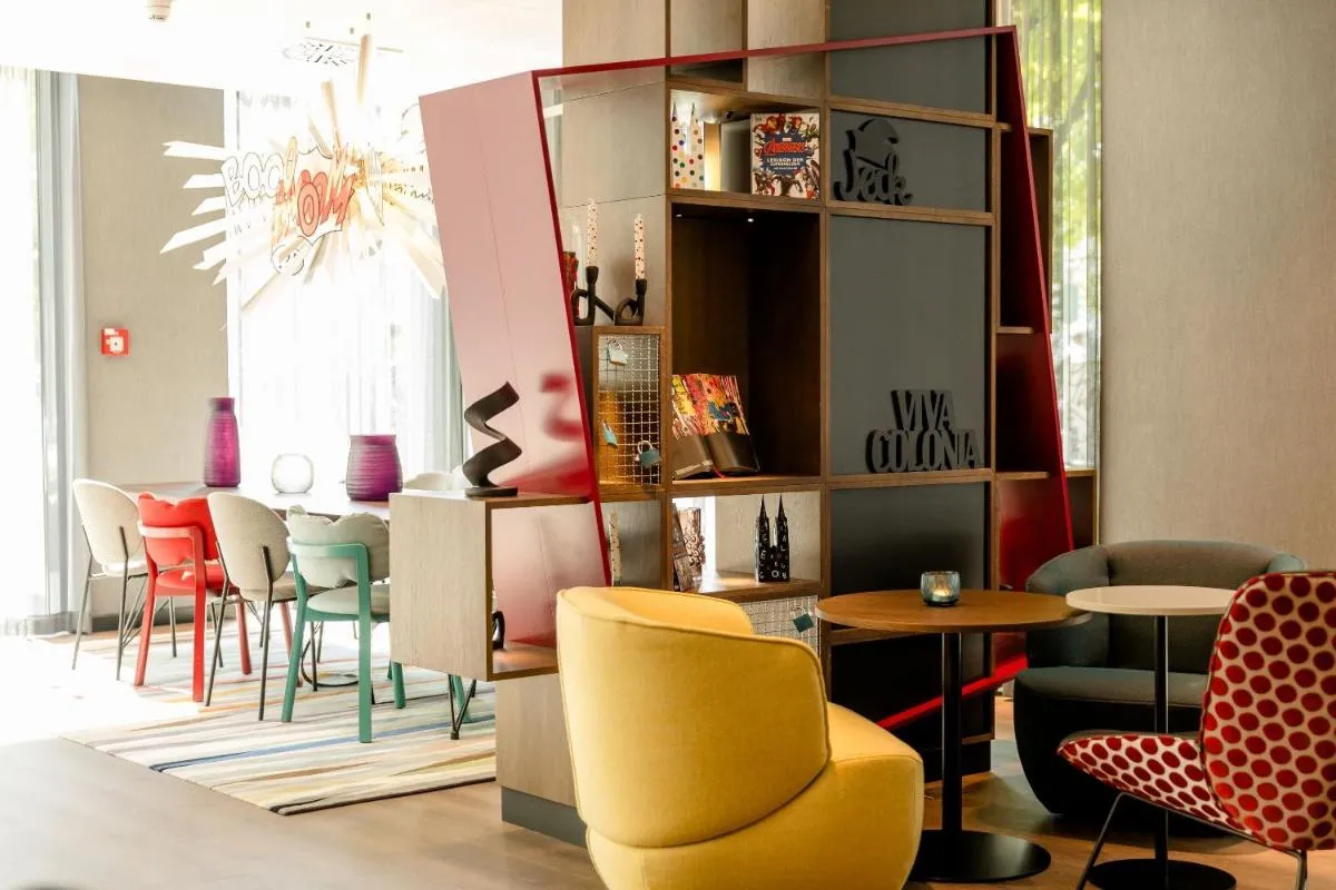 Image 3 of Motel One Köln-Mediapark