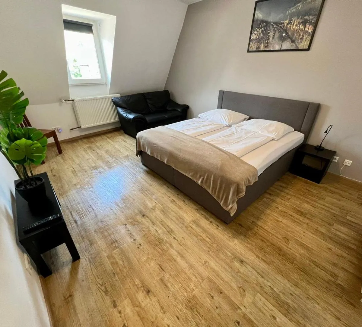 Image 5 of Old Town View