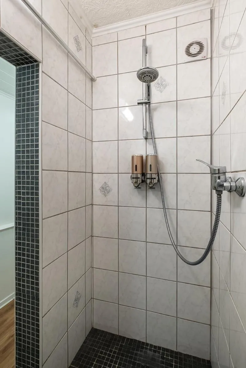 Image 3 of Overnight Apartment