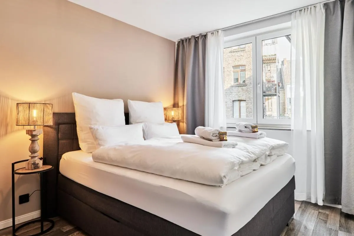 Image 1 of Park Avenue – Design Apartment Friesenstraße – 4 Pers – WLAN – Netflix – 65 Zoll TV