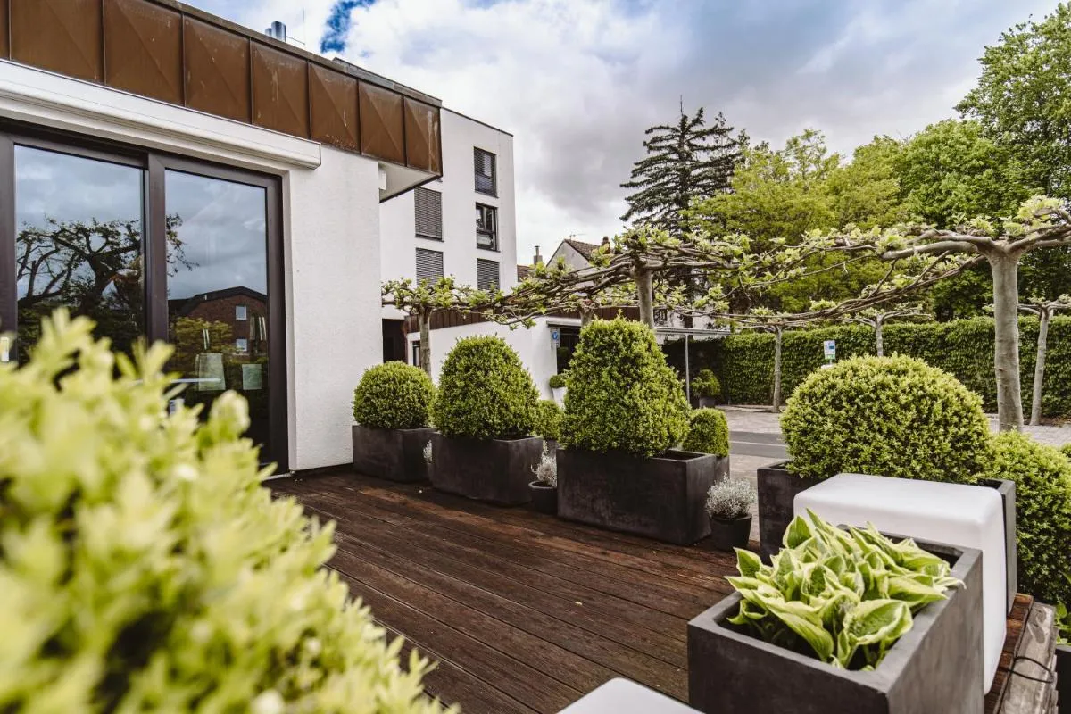 Image 3 of &REPEAT Köln Airport