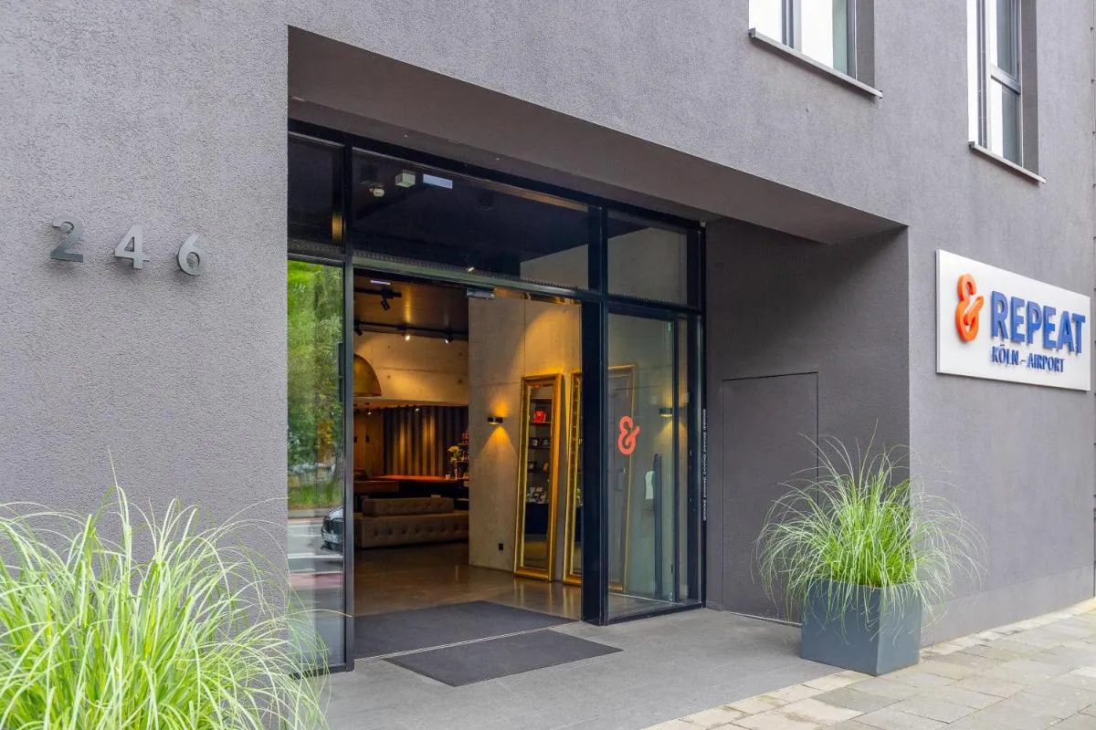 Image 1 of &REPEAT Köln Airport