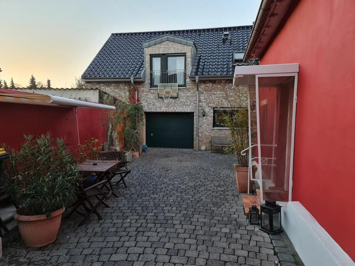 Image 5 of Schönste Lage am Rhein, behagliches Haus mit Kamin.