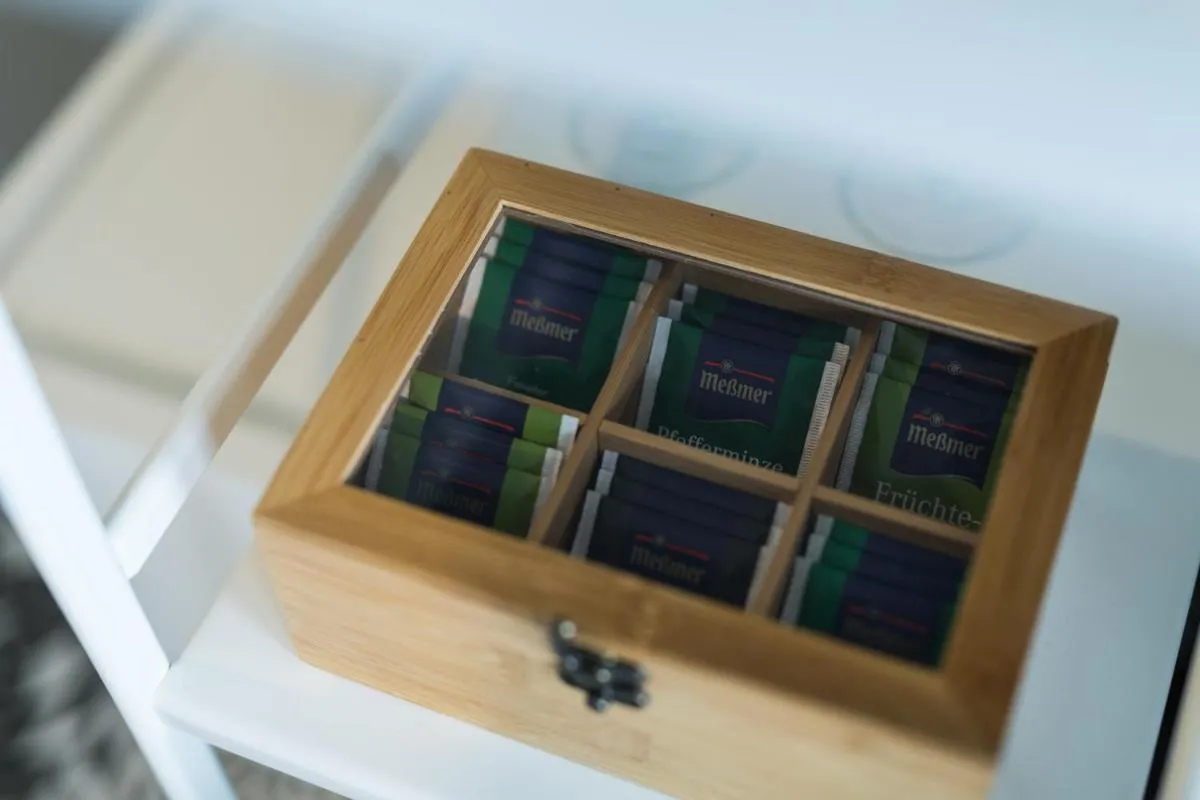 Image 4 of The LIV. – Central Station