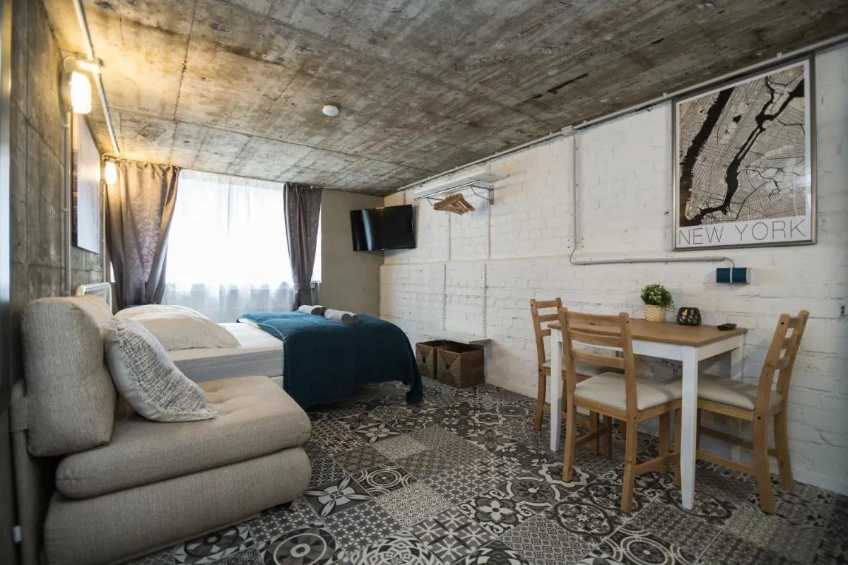 Image 3 of The LIV. – Central Station