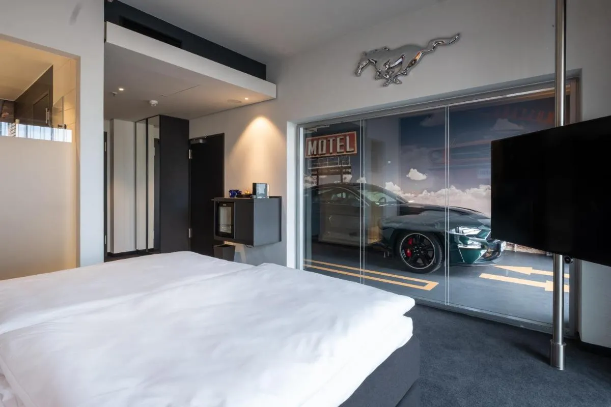 Image 5 of V8 Hotel Köln at MOTORWORLD