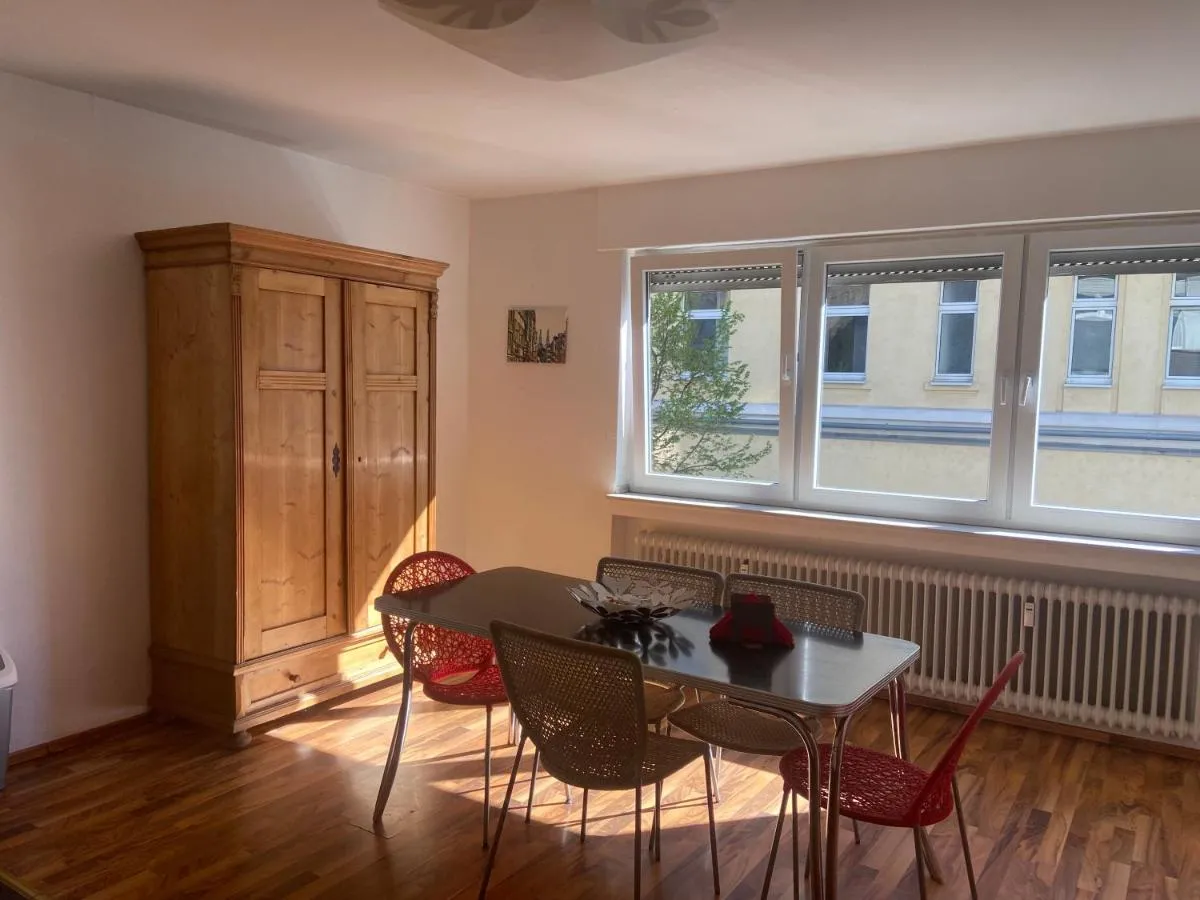 Image 2 of XXL-Cologne Cathedral Apartment