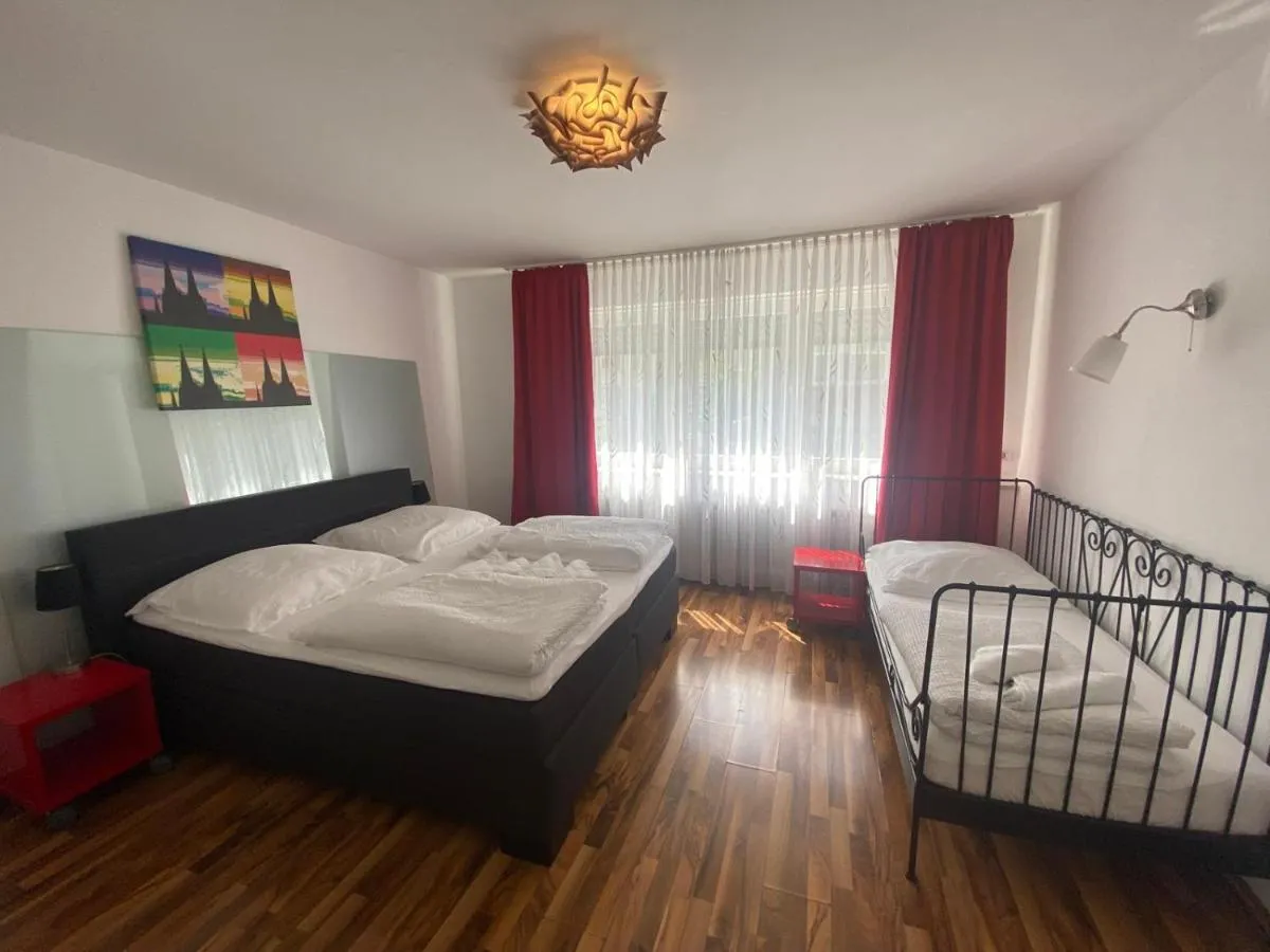 Image 6 of XXL-Cologne Cathedral Apartment