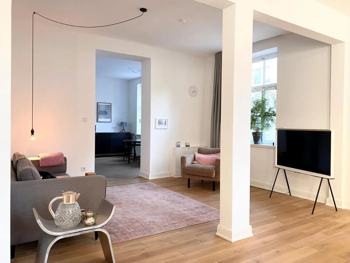 Image 4 of Zehuus Beletage