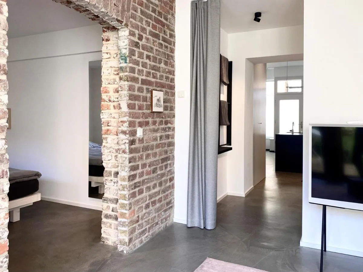 Image 6 of Zehuus Gartenstudio mit Terrasse